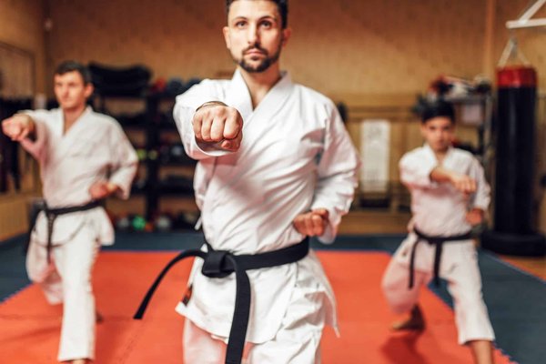 Comment les arts martiaux peuvent améliorer les compétences émotionnelles de votre enfant