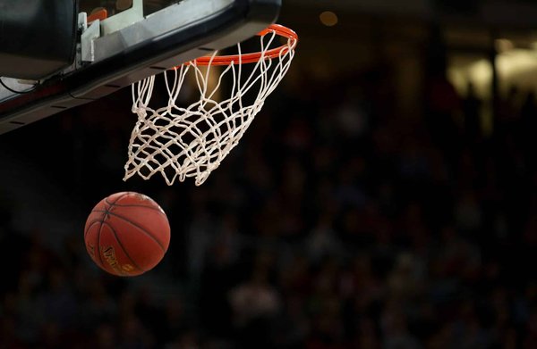 Quels sont les avantages des entraînements de basket en milieu aquatique ?