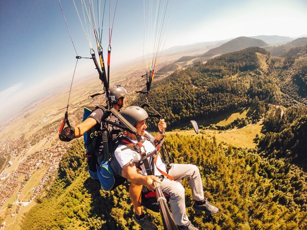 Pourquoi faire son baptême de parapente à Annecy ?